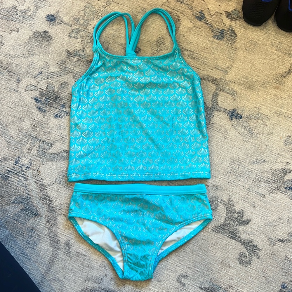 Mini Boden blue shell 2 piece bathing suit, size 2-3Y, like new condition.